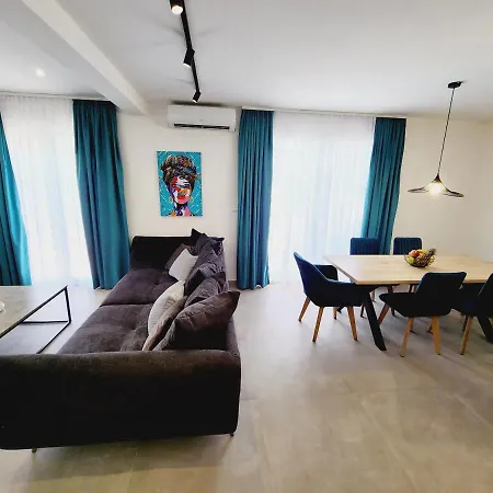 Luxury Penthouse White Angel Apartment Duce Exterior photo