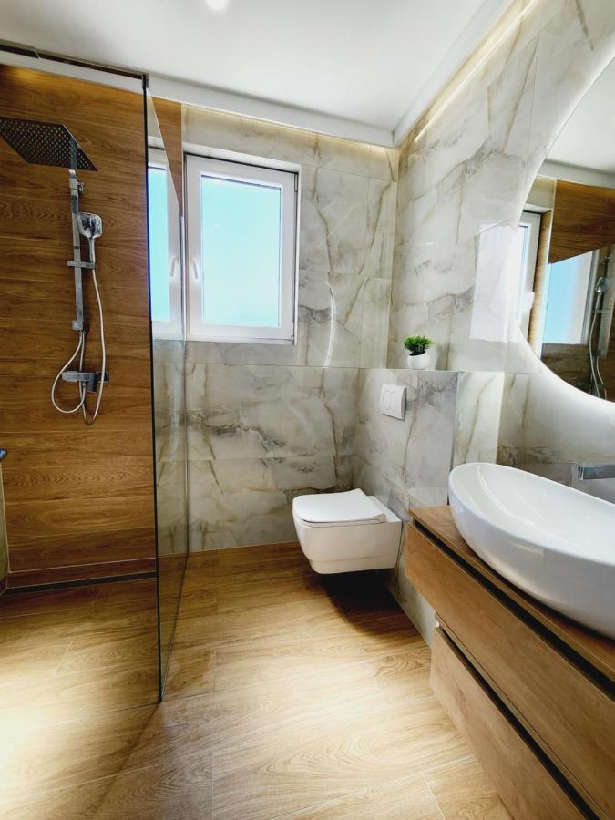 Luxury Penthouse White Angel Apartment Duce